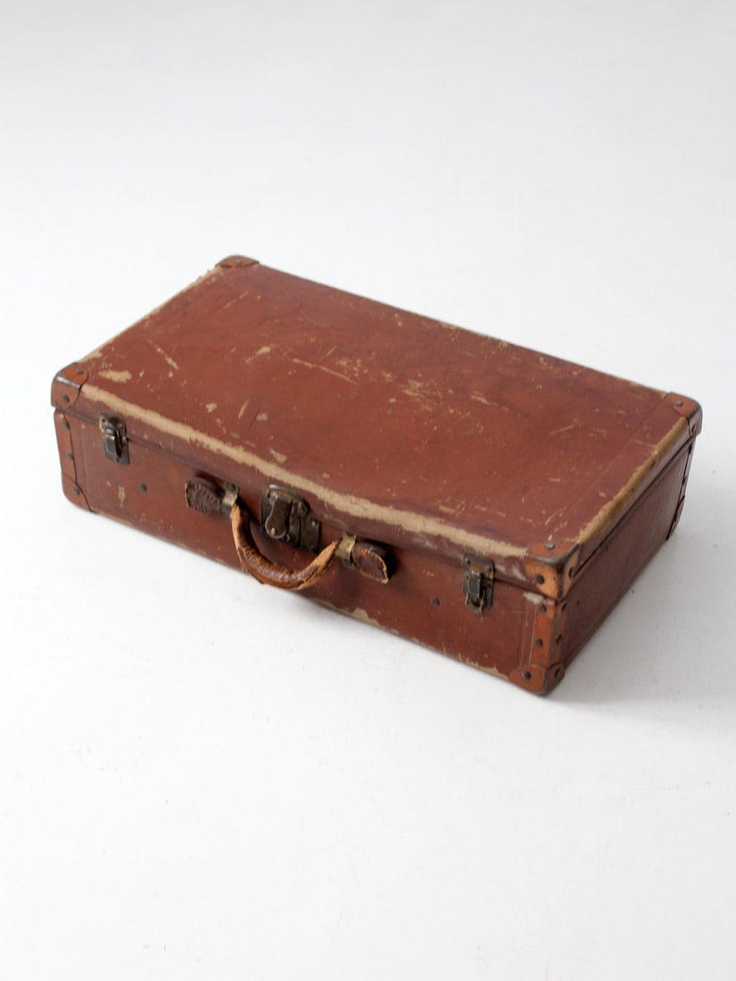 Vintage 1890s Brass Hardware Antique Suitcase with Leather Handle (1 of 12)