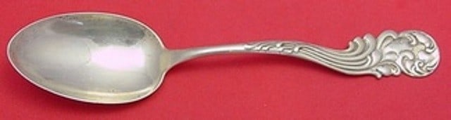 Frank Whiting Marquise Sterling Silver Serving Spoon 8 3/8": Frank Whiting Marquise Sterling Silver Serving Spoon 8 3/8" This exquisite serving spoon is a stunning piece from the Marquise pattern by Frank Whiting, crafted in sterling silver. Measuring 8 3/8 inc