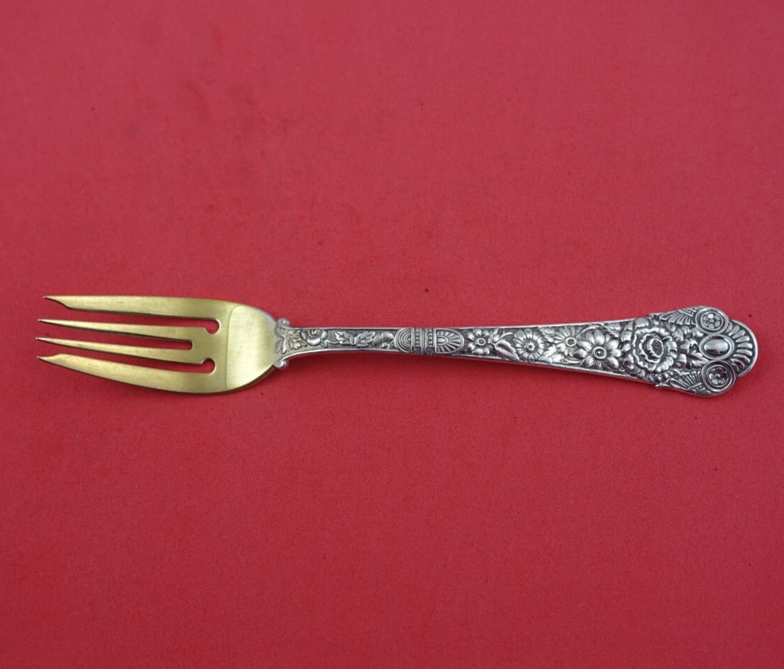 Gorham Cluny Sterling Silver Pastry Fork Gold Washed 6 Inch: Gorham Cluny Sterling Silver Pastry Fork Gold Washed 6 Inch This exquisite pastry fork from the Cluny pattern by Gorham is a stunning addition to any heirloom silverware collection. Crafted from sterl