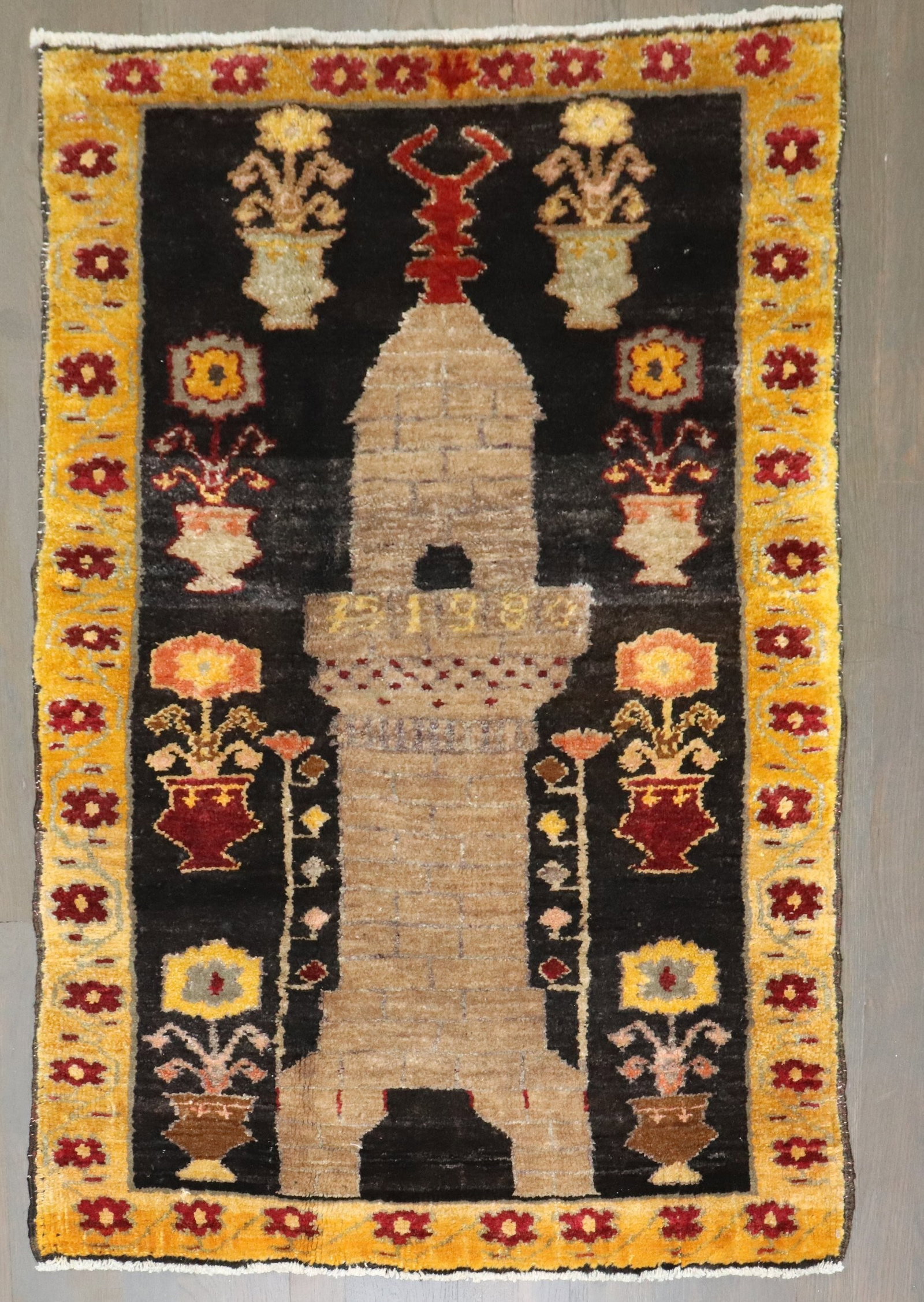 2' 7" x 3' 7" Small Anatolian Turkish Rug 1980 (1 of 6)