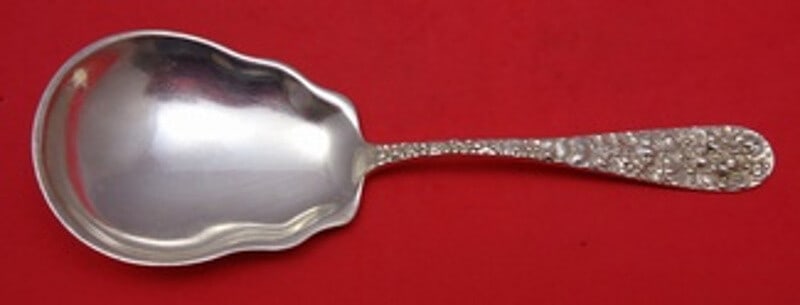 Stieff Rose Sterling Silver 9 Inch Berry Serving Spoon Plain Bowl: Stieff Rose Sterling Silver 9 Inch Berry Serving Spoon Plain Bowl This exquisite serving spoon is a stunning example of the Rose pattern by Stieff, crafted from high-quality sterling silver. Measuring