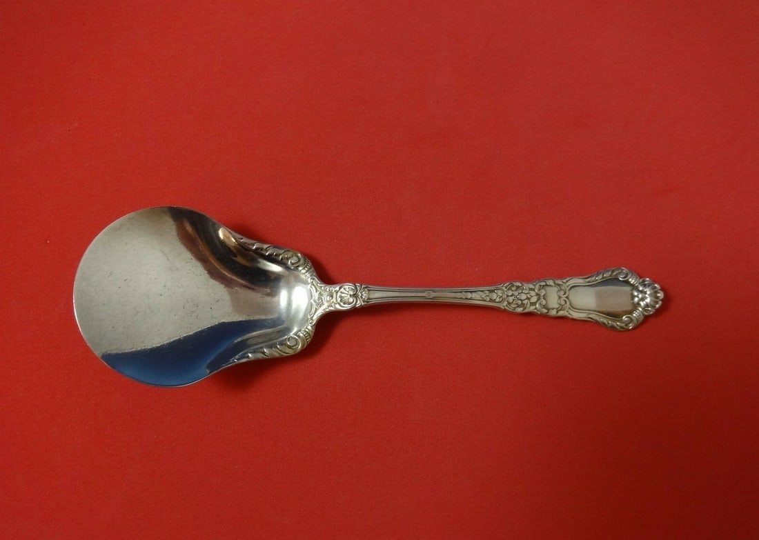 Gorham Baronial Old Sterling Silver Preserve Spoon 7.5" Serving: Gorham Baronial Old Sterling Silver Preserve Spoon 7.5" Serving This exquisite serving spoon is a stunning example of the Baronial Old pattern by Gorham, crafted from high-quality sterling silver. Dat