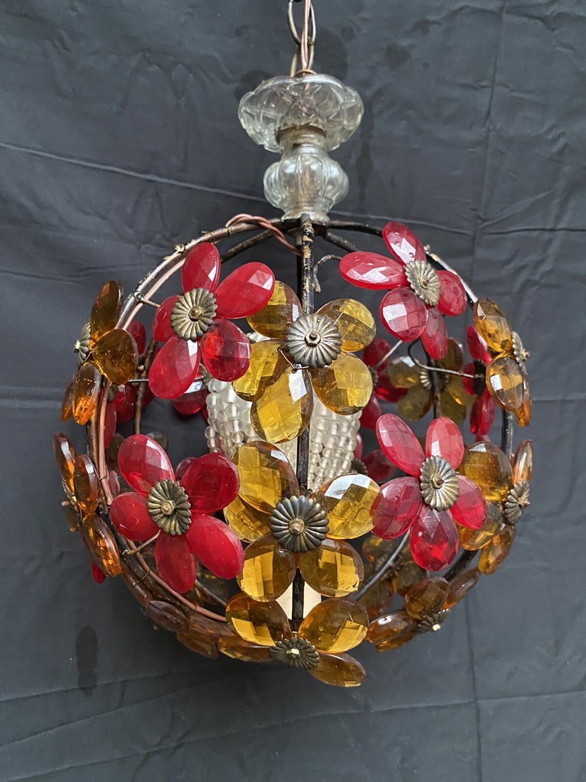 Italian tole pendant light with floral prisms 10d vintage (1 of 18)