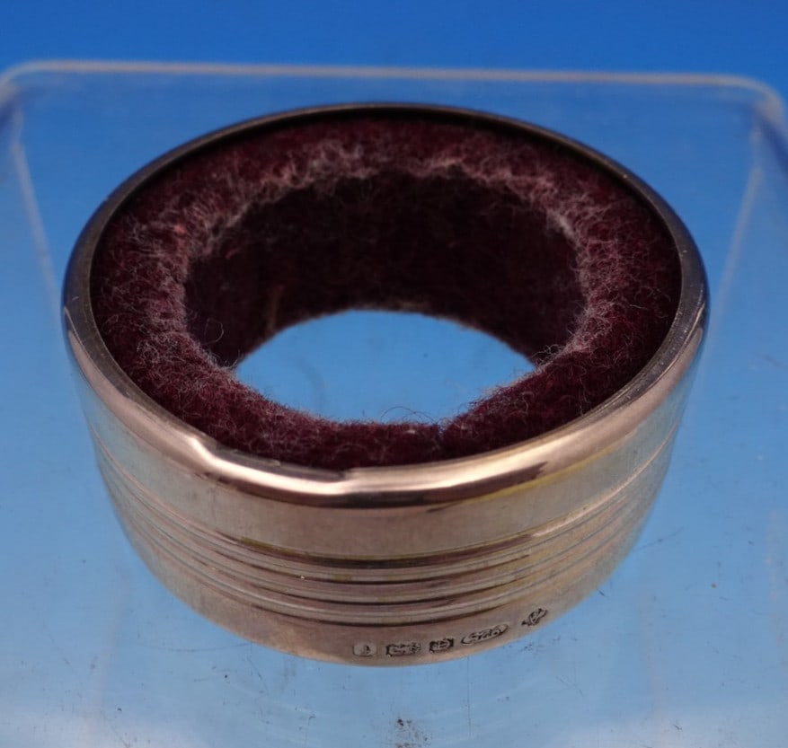Asprey and Garrard Sterling Silver Wine Collar with Fabric Interior (1 of 3)