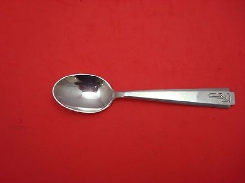 Sterling Silver 6 Teaspoon Dirk Van Erp Pattern 3 Monogrammed: Sterling Silver 6 Teaspoon Dirk Van Erp Pattern 3 Monogrammed Sterling silver teaspoon in Pattern 3 by Dirk Van Erp. Made in the United States, this pre-owned spoon is monogrammed JDE and is in excell