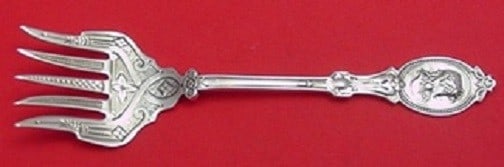 Hotchkiss & Schreuder Medallion Sterling Silver Sardine Fork 5 Tine 5 5/8": Hotchkiss & Schreuder Medallion Sterling Silver Sardine Fork 5 Tine 5 5/8" This exquisite sardine fork from Hotchkiss & Schreuder features the elegant Medallion pattern, showcasing a bright-cut