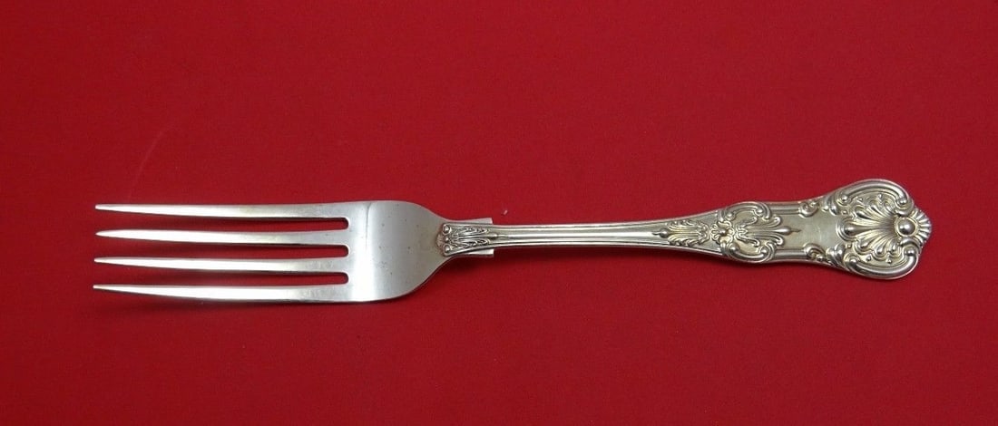 CJ Vander Queens Sterling Silver Dinner Fork 8 3/8 inches: CJ Vander Queens Sterling Silver Dinner Fork 8 3/8 inches This exquisite dinner fork, part of the Queens pattern by CJ Vander, showcases the classic elegance of sterling silver craftsmanship. Measurin