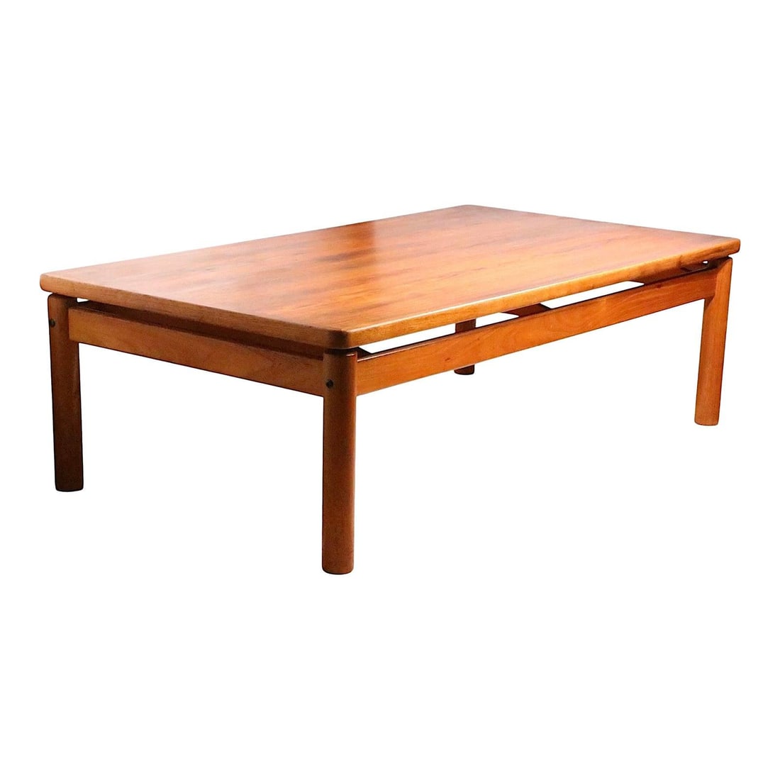 Trioch 1978 Danish Modern Teak Coffee Table 54 x 20.25 x 15.5: Trioch 1978 Danish Modern Teak Coffee Table 54 x 20.25 x 15.5 Classic Mid Century Danish Modern coffee table by Trioch, made in 1978. Executed in solid teak, it has been newly refinished and is descri