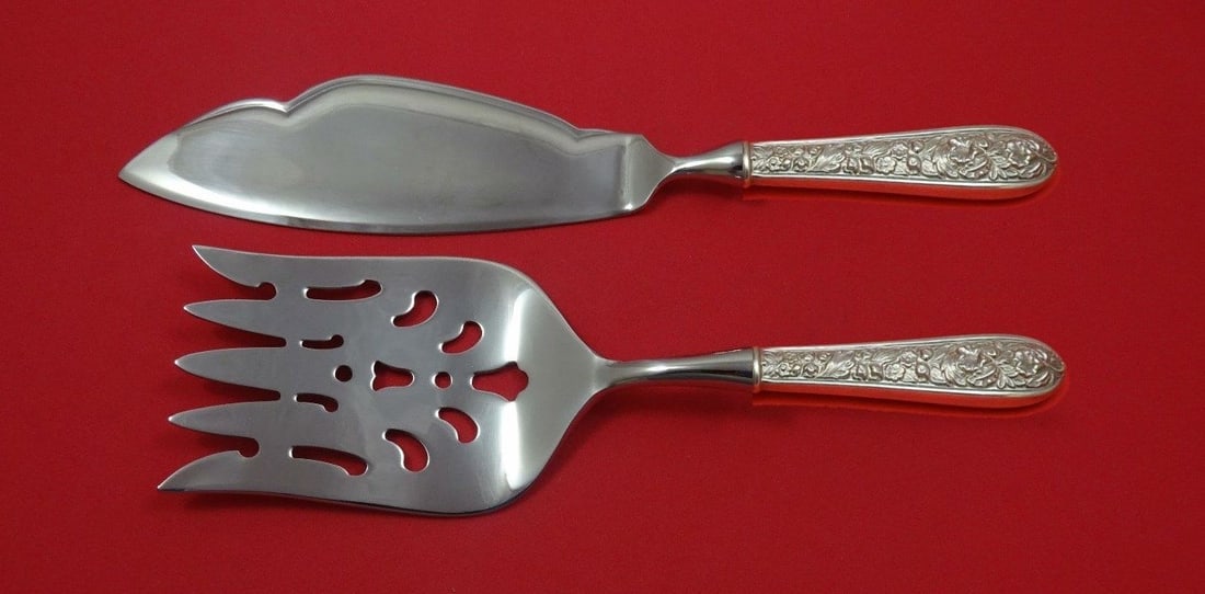 Stieff Corsage Sterling Silver Fish Serving Set 2 Piece Custom Made: Stieff Corsage Sterling Silver Fish Serving Set 2 Piece Custom Made Enhance your dining experience with this exquisite Corsage by Stieff Sterling Silver Fish Serving Set. Crafted post-1940, this custo