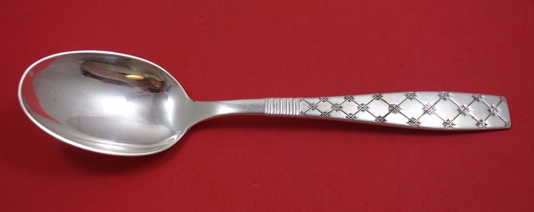 E. Dragsted Saint Jerne Star Sterling Silver Dinner Spoon 7 5/8 in: E. Dragsted Saint Jerne Star Sterling Silver Dinner Spoon 7 5/8 in Introducing the exquisite Saint Jerne, also known as Star, by E. Dragsted. This elegant sterling silver dinner spoon measures 7 5/8 i