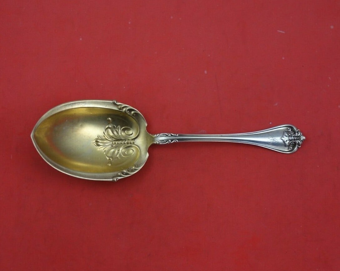 Towle Richmond Sterling Silver Berry Spoon Gold Washed Bowl 7 3/4 inches: Towle Richmond Sterling Silver Berry Spoon Gold Washed Bowl 7 3/4 inches This exquisite Richmond by Towle serving spoon features a gold washed fancy bowl and is crafted from high-quality sterling silv