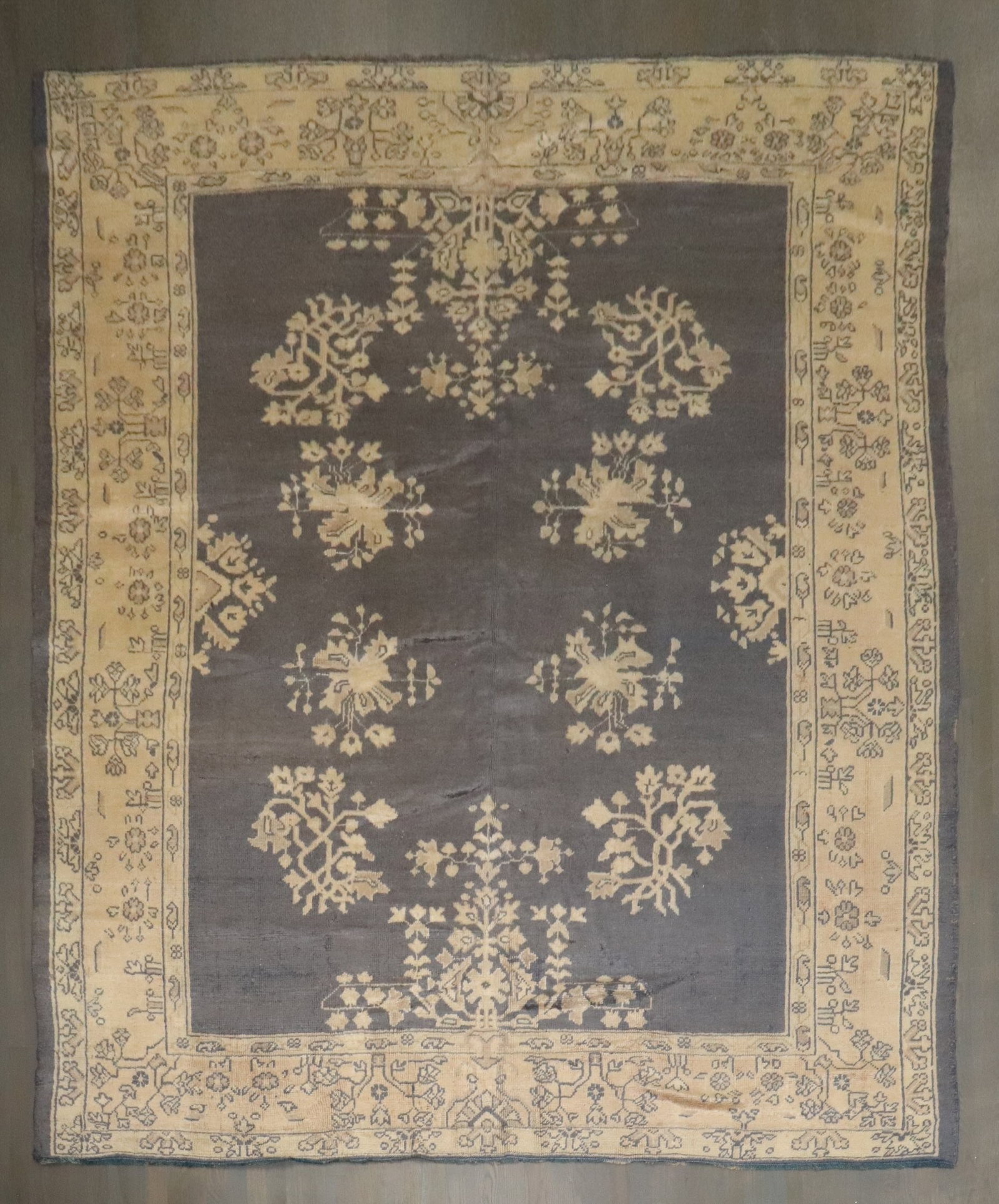 8' 9" x 10' 9" Turkish Oushak room rug floral gray: 8' 9" x 10' 9" Turkish Oushak room rug floral gray Early 20th century Turkish Oushak room-size rug with a gray floral design. This pre-owned antique rug features a rectangular format and an allover fl
