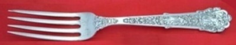 Gorham Coligni sterling silver dinner fork 7 3/4 in: Gorham Coligni sterling silver dinner fork 7 3/4 in Sterling silver dinner fork in the Coligni pattern by Gorham, featuring a multi-motif design. This pre-owned piece is not monogrammed and is in exce