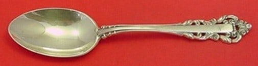 Sterling Silver Serving Spoon Medici New Pattern by Gorham 8 5/8 Inch: Sterling Silver Serving Spoon Medici New Pattern by Gorham 8 5/8 Inch This is a Gorham sterling silver serving spoon in the Medici New pattern, measuring 8 5/8 inches in length. The piece dates from 1