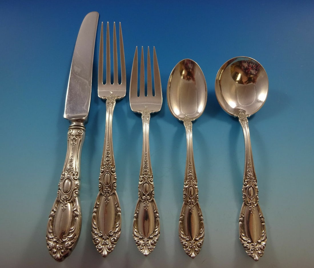 Towle King Richard Sterling Silver Flatware Set 40 Pieces for 8: Towle King Richard Sterling Silver Flatware Set 40 Pieces for 8 Enhance your dining experience with the King Richard Sterling Silver Flatware Set by Towle. This exquisite set, designed to reflect the 