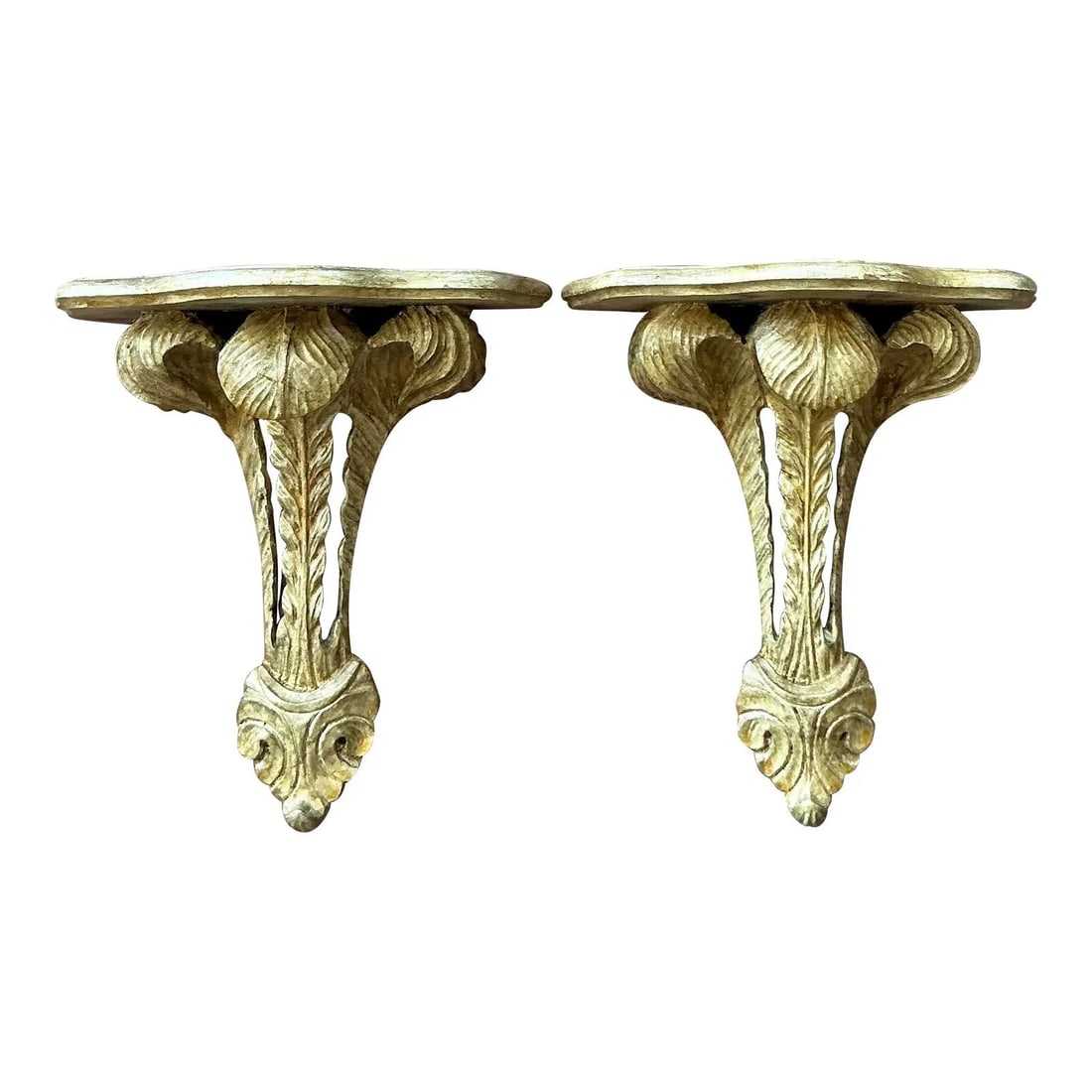 Pair of Italian Giltwood Baroque Carved Wall Brackets with Acanthus Motif (1 of 7)