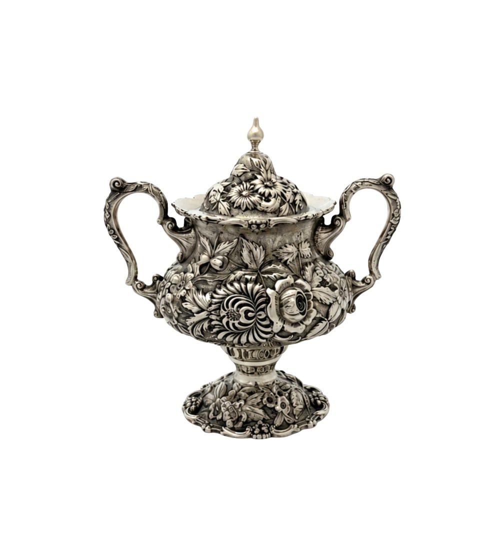 Stieff Sterling Silver Honey Dish 1926 Chased Repousse Rose Handmade: Stieff Sterling Silver Honey Dish 1926 Chased Repousse Rose Handmade Antique 1926 Stieff sterling silver honey dish with a handmade chased repousse rose design. This pre-owned piece includes a monogra