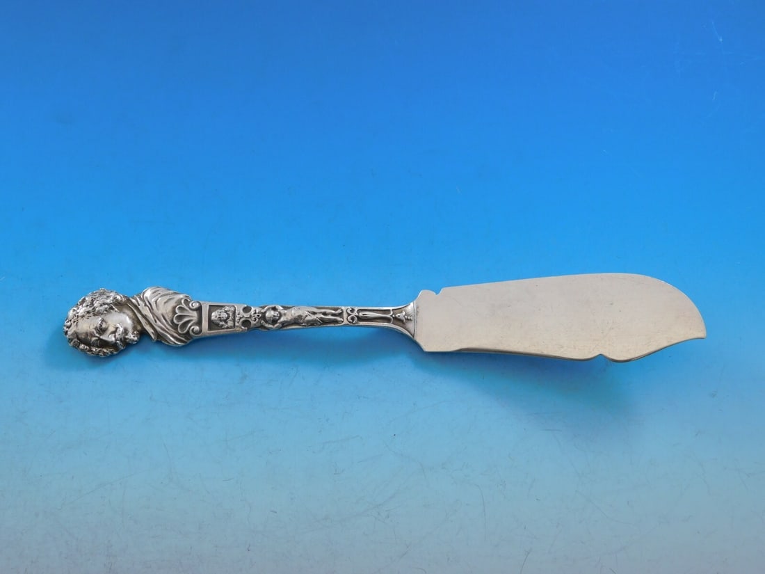Gorham Old Masters Sterling Silver Master Butter Knife 7 3/4": Gorham Old Masters Sterling Silver Master Butter Knife 7 3/4" This exquisite master butter knife from Gorham's Old Masters pattern is a remarkable serving piece crafted from sterling silver. With a le