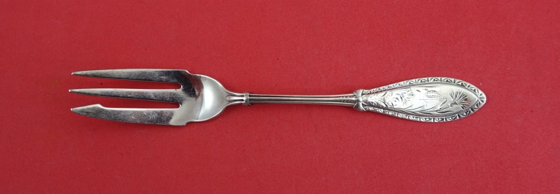 Whiting Italian K Engraved Sterling Silver 3-Tine Pastry Fork C. 1880: Whiting Italian K Engraved Sterling Silver 3-Tine Pastry Fork C. 1880 This exquisite pastry fork features a classic 3-tine design, crafted from high-quality sterling silver. The fork showcases the ele