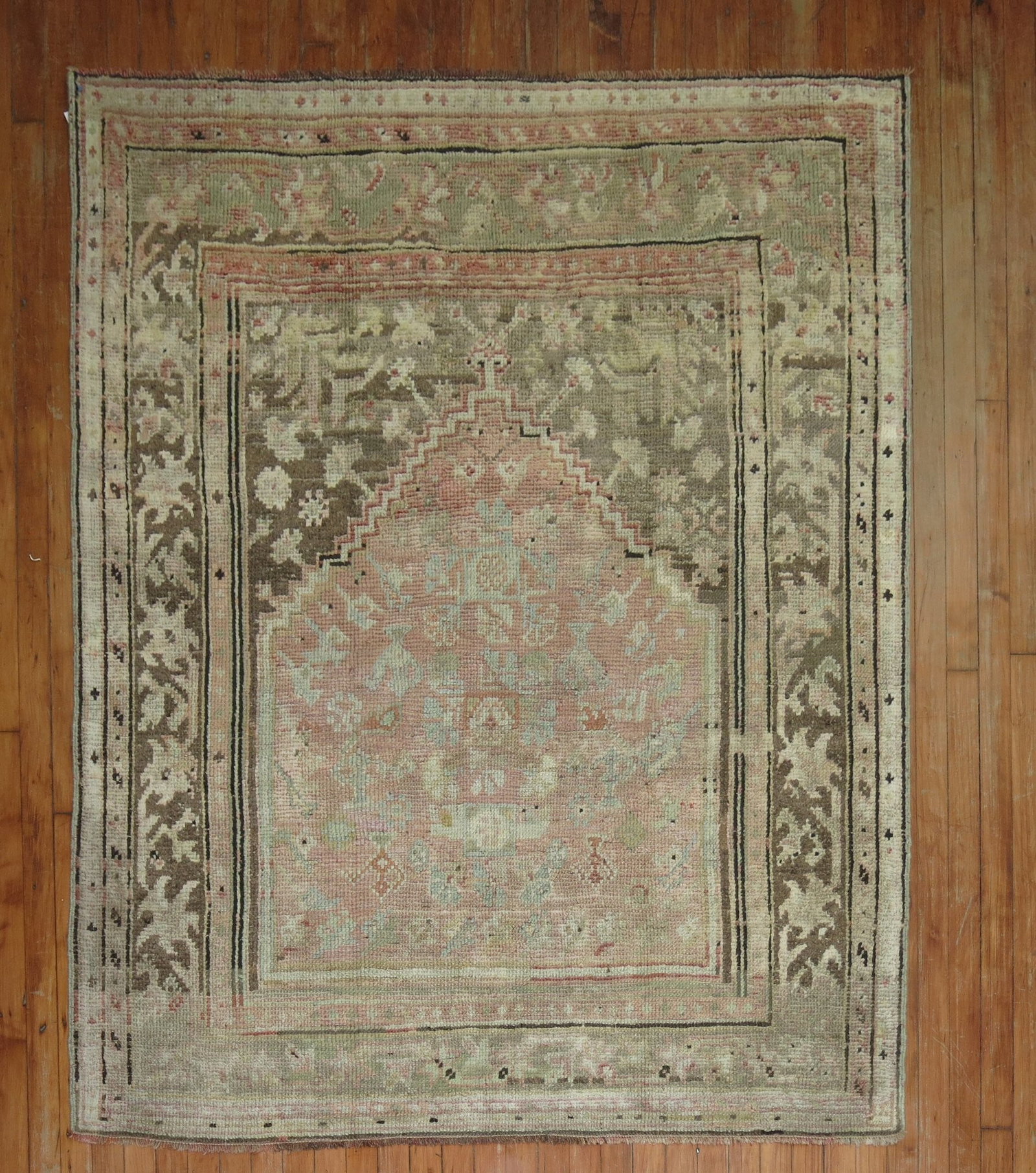 5' x 6' 2" Turkish Oushak Prayer Accent Rug: 5' x 6' 2" Turkish Oushak Prayer Accent Rug Early 20th century antique Turkish Oushak prayer rug in an accent-size square format. This pre-owned rug is identified as an Oushak and features the prayer 