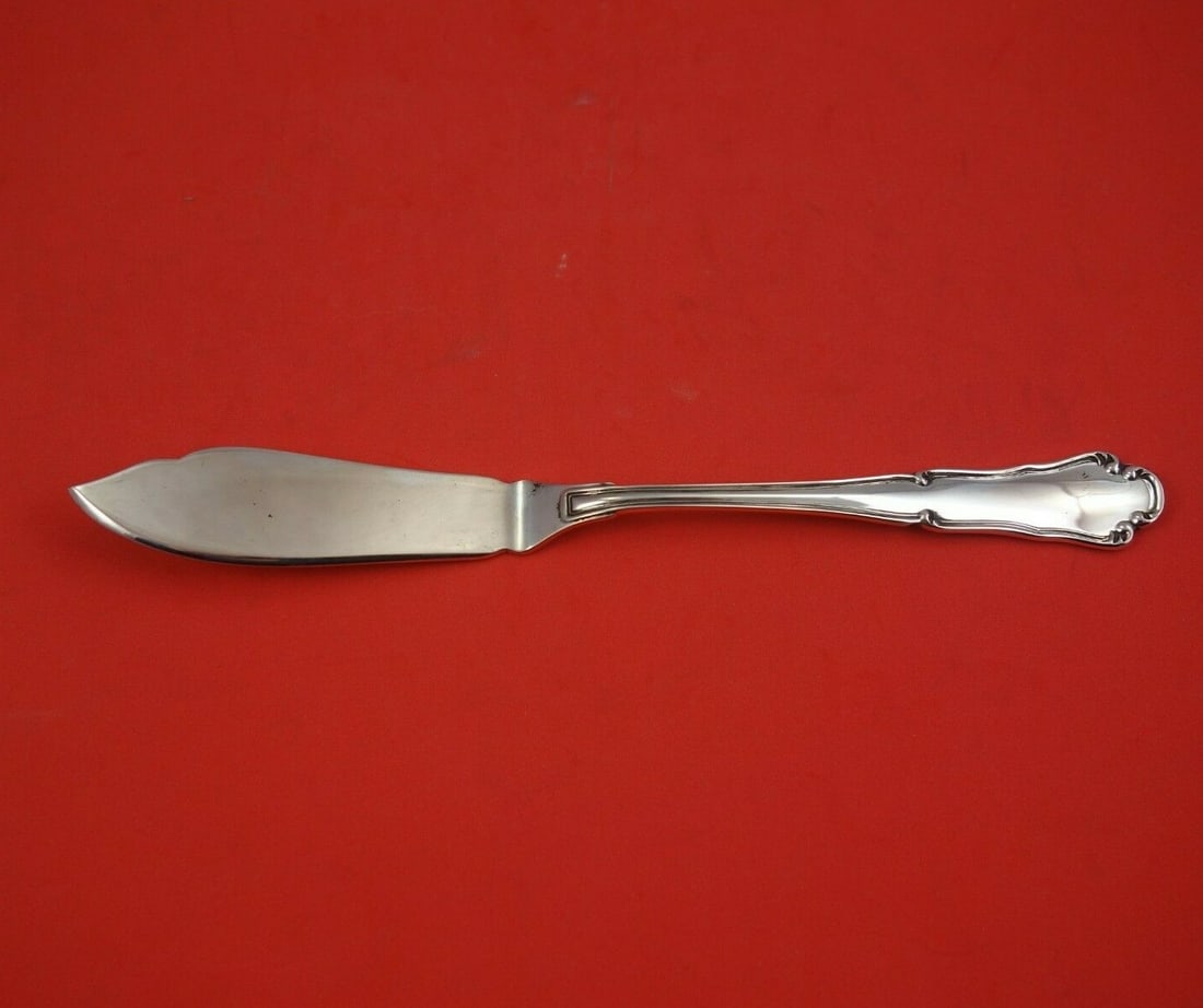 Calegaro Savoy Barocchino .800 Silver Flat Handle Fish Knife 8 1/4: Calegaro Savoy Barocchino .800 Silver Flat Handle Fish Knife 8 1/4 This is a fish knife from the Savoy, also known as Barocchino, pattern by Calegaro of Italy. Crafted from .800 silver, it features a 