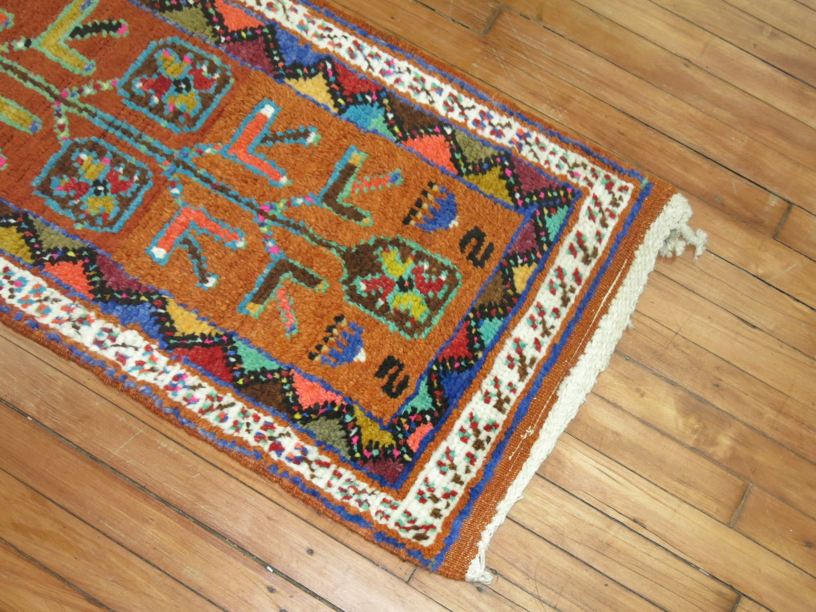 1' 11" x 16' 10" Turkish Anatolian runner rug: 1' 11" x 16' 10" Turkish Anatolian runner rug Mid-20th century Turkish Anatolian skinny runner with a funky look. This pre-owned runner is categorized as an Anatolian runner. Specifications Origin: Tu