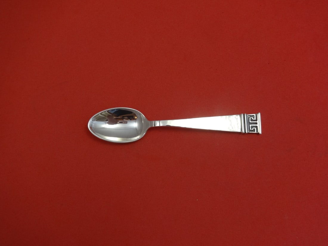 Old Newbury Crafters Dynasty Sterling Silver Teaspoon 6.25": Old Newbury Crafters Dynasty Sterling Silver Teaspoon 6.25" This exquisite teaspoon from the Dynasty pattern by Old Newbury Crafters is crafted from high-quality sterling silver. Measuring 6 1/4 inche