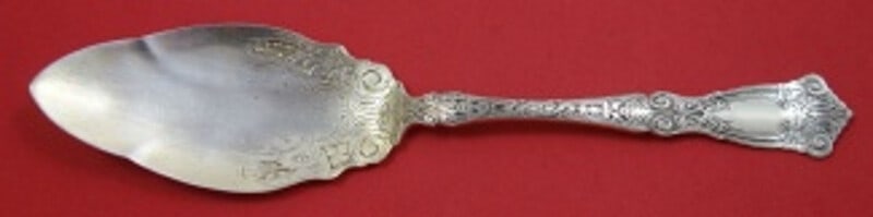 Wallace Berain Sterling Silver Jelly Cake Server 8.25 Inch: Wallace Berain Sterling Silver Jelly Cake Server 8.25 Inch This exquisite Berain pattern jelly cake server from Wallace is a stunning piece crafted from sterling silver. Measuring 8 1/4 inches, it sho