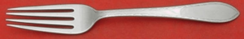 Tiffany Feather Edge Sterling Silver 7 1 2 Inch Dinner Fork: Tiffany Feather Edge Sterling Silver 7 1 2 Inch Dinner Fork This is a Tiffany & Co. Feather Edge pattern dinner fork crafted from sterling silver. Made in the United States between 1900 and 1940, this
