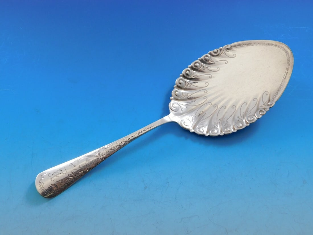 Gorham Nightingale Sterling Silver Pie Server 8 1/8 Vintage: Gorham Nightingale Sterling Silver Pie Server 8 1/8 Vintage Discover the exquisite Nightingale pie server by Gorham, a vintage serving piece crafted from all-sterling silver. Measuring 8 1/8 inches, t