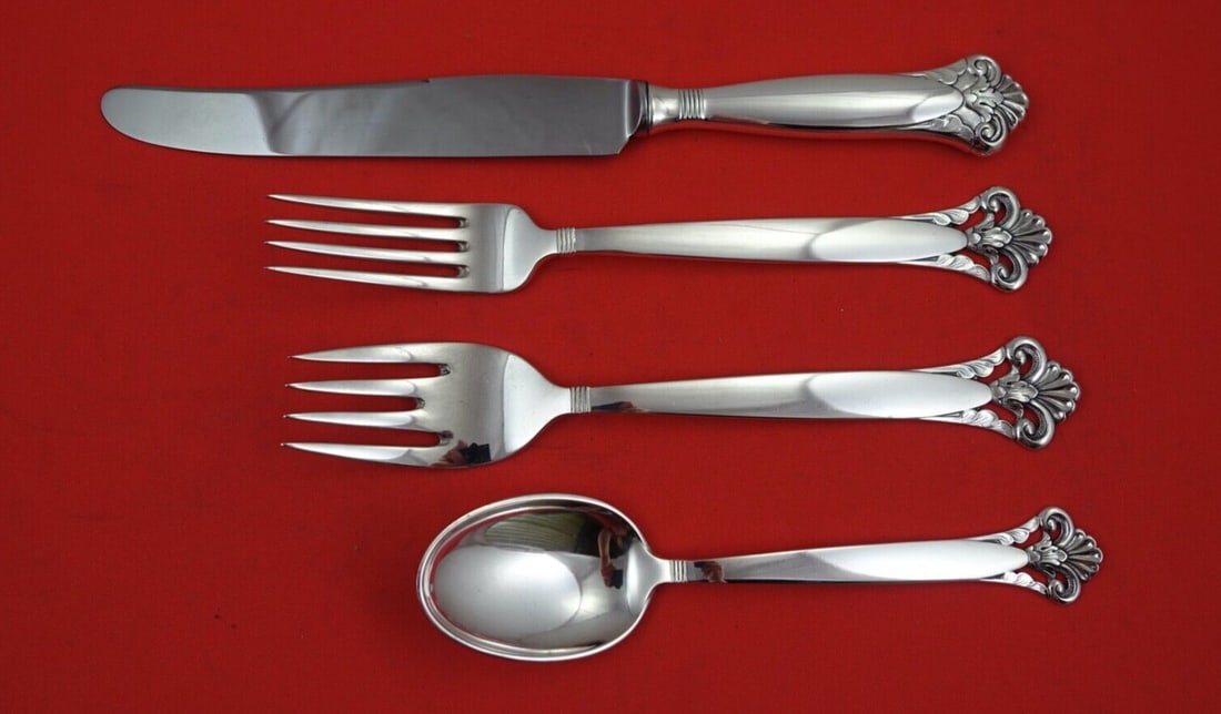 Th. Marthinsen Cloister Sterling Silver 4-Piece Place Setting: Th. Marthinsen Cloister Sterling Silver 4-Piece Place Setting Enhance your dining experience with this exquisite 4-piece place setting in the Cloister pattern by Th. Marthinsen. Crafted from high-qual