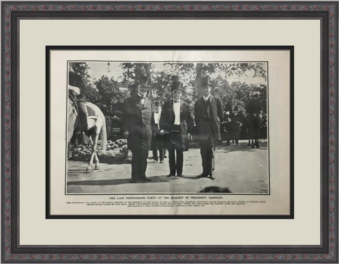 Framed Leslie's Weekly 1901 McKinley Last Photograph Page (1 of 2)
