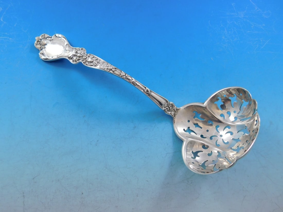 Alvin Nuremburg Sterling Silver Sugar Sifter Ladle 7 1/4": Alvin Nuremburg Sterling Silver Sugar Sifter Ladle 7 1/4" Presenting the Nuremburg Sterling Silver Sugar Sifter Ladle, crafted by Alvin. This exquisite piece, measuring 7 1/4 inches, showcases the ele