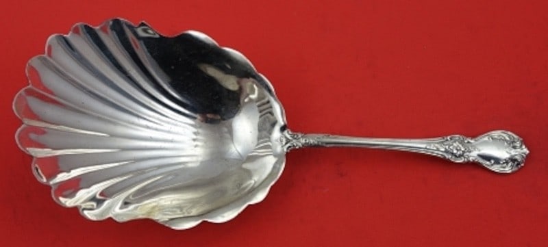 Sterling Silver Cracker Spoon Old Master Pattern by Towle 7 7/8 Inch: Sterling Silver Cracker Spoon Old Master Pattern by Towle 7 7/8 Inch This is a Towle Old Master pattern cracker spoon crafted from sterling silver. Measuring 7 7/8 inches in length, the spoon is a ser