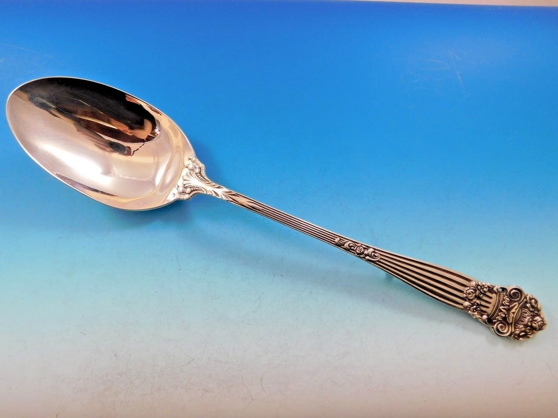 Towle Georgian All-Sterling Silver Stuffing Spoon 13.5 Inches: Towle Georgian All-Sterling Silver Stuffing Spoon 13.5 Inches This exquisite Georgian stuffing spoon by Towle is crafted from all-sterling silver, featuring a classic button design. Measuring 13 1/2 i