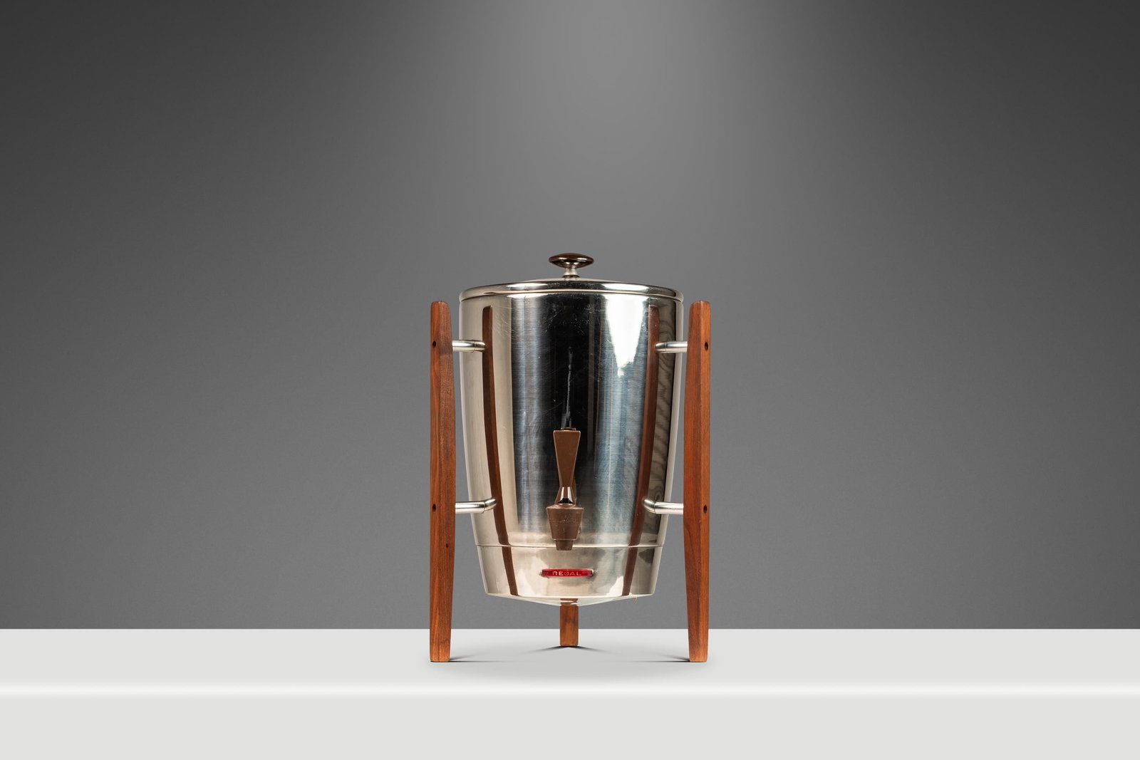 Regal Mid-Century Modern Space Age Coffee Pot Chrome Teak 1960s: Regal Mid-Century Modern Space Age Coffee Pot Chrome Teak 1960s Discover the elegance of the Mid-Century Modern Space Age Coffee Pot, a stunning percolator crafted by Regal in the USA during the 1960s
