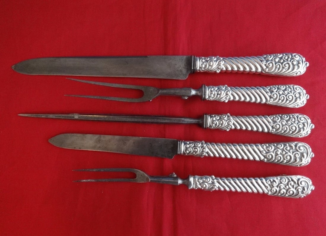 Gorham Number 75 Sterling Silver 5pc Roast Carving Set: Gorham Number 75 Sterling Silver 5pc Roast Carving Set Presenting a stunning 5-piece roast carving set in the elegant Number 75 pattern by Gorham. This exquisite set features sterling silver hollow ha