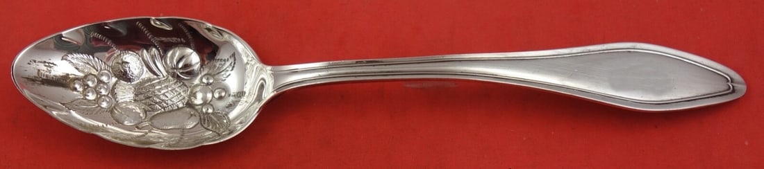 Towle Sterling Silver Mary Chilton Berry Spoon Fruit Design 8 1/4" (1 of 2)