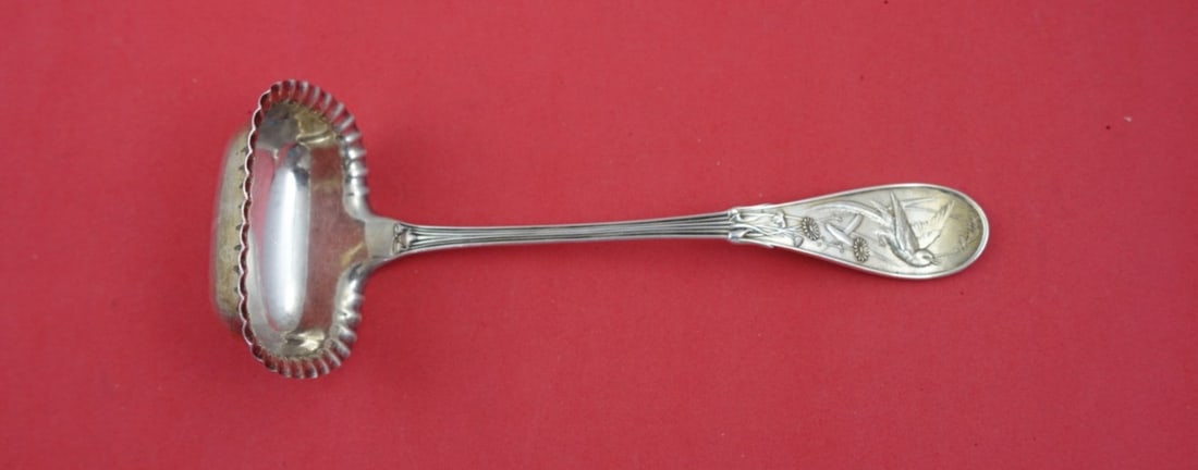 Tiffany & Co Japanese Sterling Silver Gravy Ladle 7 Inch Pie Crust Edge: Tiffany & Co Japanese Sterling Silver Gravy Ladle 7 Inch Pie Crust Edge This exquisite gravy ladle from Tiffany & Co. features the elegant Japanese pattern, crafted in sterling silver. Measuring 7 inc
