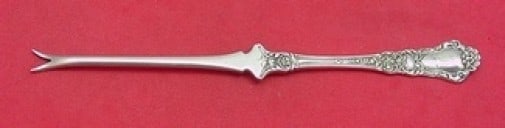 Gorham Baronial Old Sterling Silver Lobster Pick 5 5/8 Inches: Gorham Baronial Old Sterling Silver Lobster Pick 5 5/8 Inches Discover the elegance of this Baronial Old Lobster Pick by Gorham, crafted from high-quality sterling silver. Measuring 5 5/8 inches, this