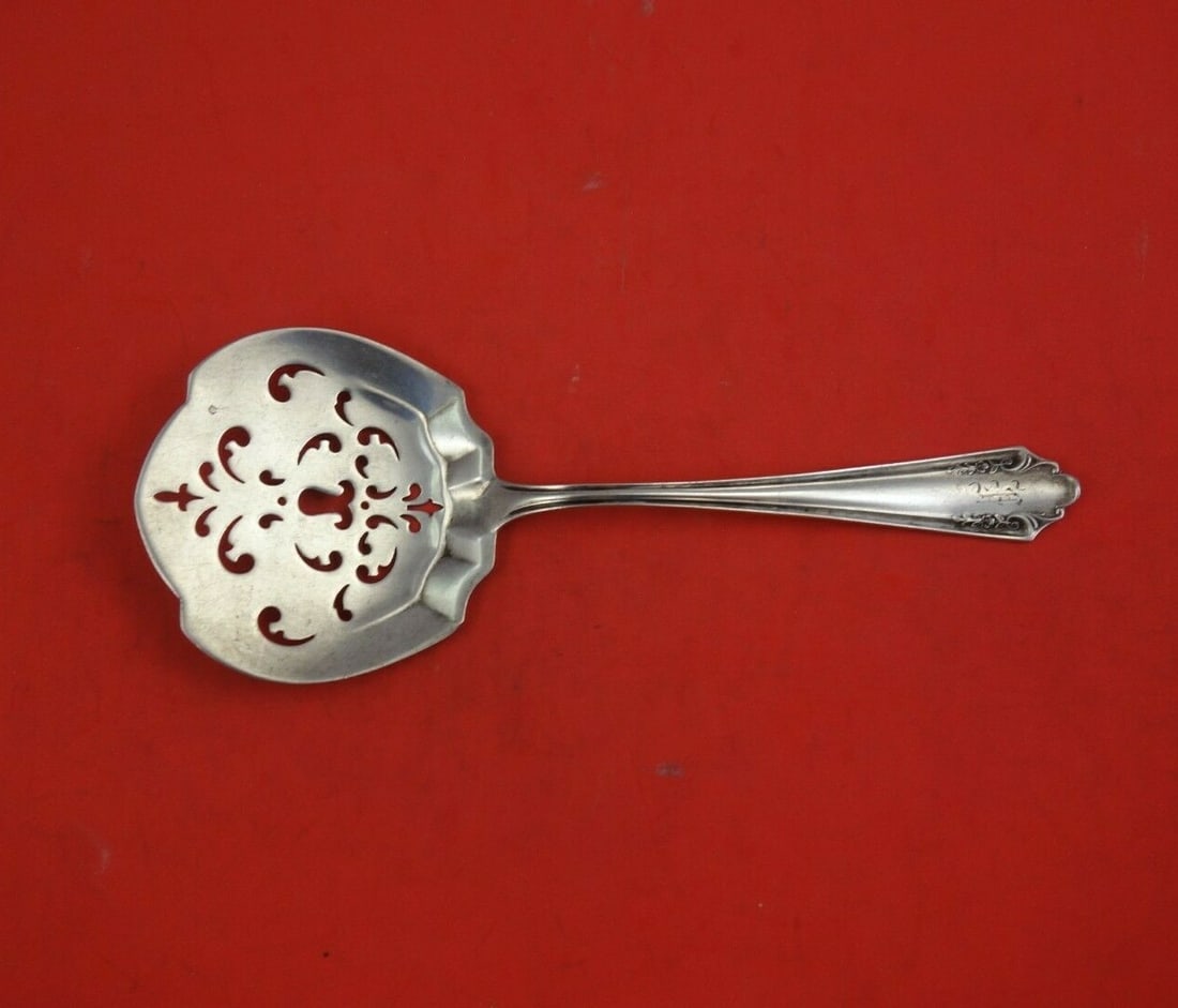 Alvin Shenandoah Sterling Silver Tomato Server 7 3/8 inches: Alvin Shenandoah Sterling Silver Tomato Server 7 3/8 inches Introducing the Shenandoah Tomato Server by Alvin, a stunning piece crafted from high-quality sterling silver. This elegant server measures 