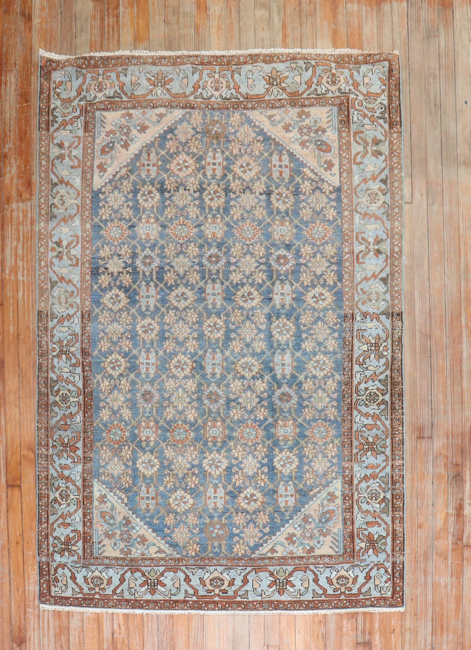 4' 7" x 6' 7" Persian Malayer Accent Rug 1920s: 4' 7" x 6' 7" Persian Malayer Accent Rug 1920s Vintage Persian Malayer rug from the 1920s in rustic tones. This pre-owned accent rug features the traditional Malayer style and offers a classic decorat