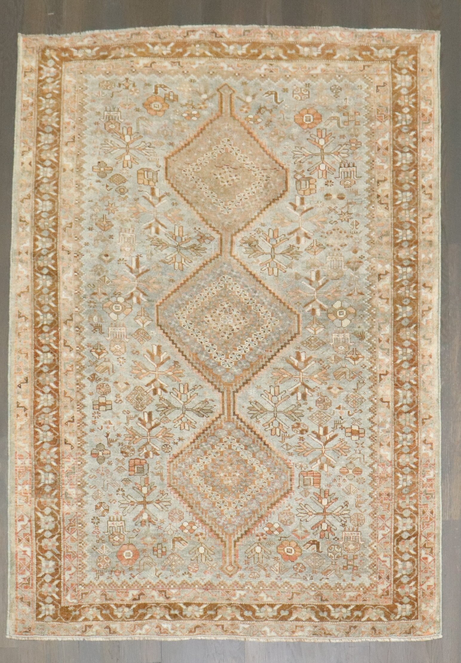 3' 11" x 5' 4" Early 20th Century Shiraz Persian Rug: 3' 11" x 5' 4" Early 20th Century Shiraz Persian Rug Early 20th century Persian Shiraz tribal rug in pastel tones with a geometric design. Specifications Type: Shiraz Origin: Persian Style: Tribal Per
