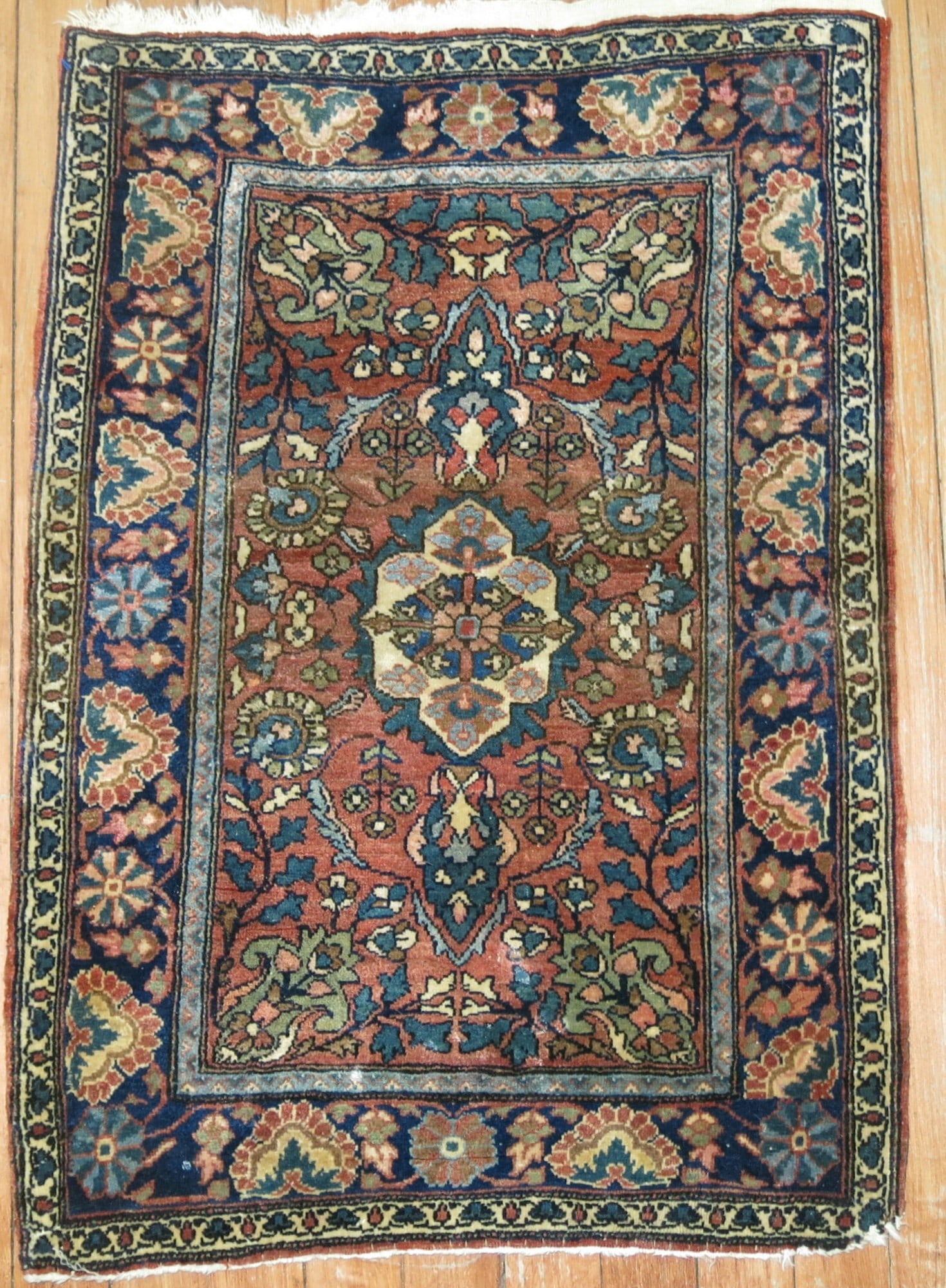 1' 9" x 2' 6" Persian Sarouk Ferehan Yastik Rug (1 of 3)