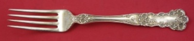 Sterling Silver Dinner Fork 7.5 Inch Buttercup Pattern by Gorham: Sterling Silver Dinner Fork 7.5 Inch Buttercup Pattern by Gorham This narrow dinner fork is crafted in the Buttercup pattern by Gorham and made of sterling silver. Measuring 7 1/2 inches in length, it