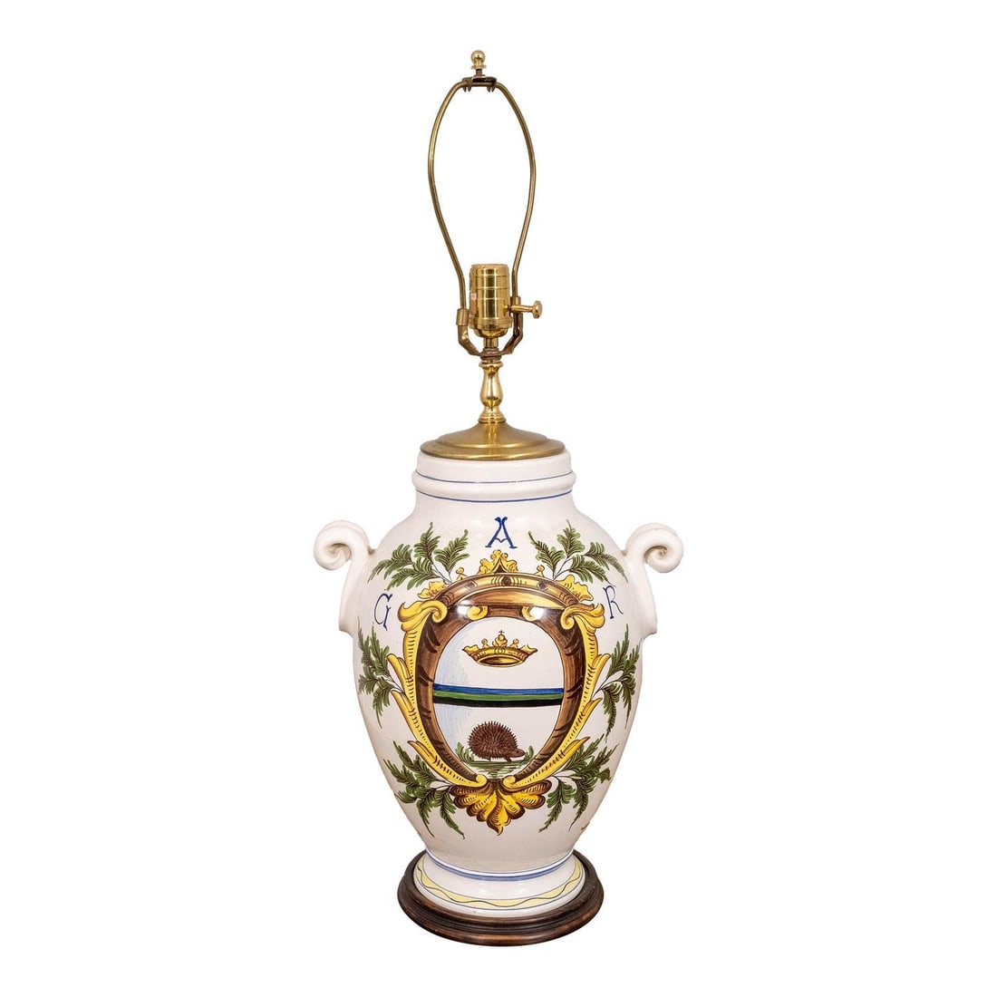 1970s Italian Hand Painted Porcelain Urn Lamp 30.5 Inches Tall: 1970s Italian Hand Painted Porcelain Urn Lamp 30.5 Inches Tall This exquisite 1970s Italian hand-painted porcelain urn table lamp features a stunning foliage and crest design, making it a striking add