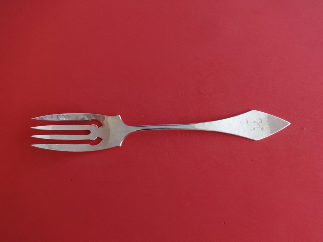 Kalo Sterling Silver Handcrafted Cold Meat Fork 4-Tines 8.5": Kalo Sterling Silver Handcrafted Cold Meat Fork 4-Tines 8.5" This exquisite Kalo Sterling Silver Cold Meat Fork features a handcrafted design with four tines, measuring 8 1/2" in length. Known for its