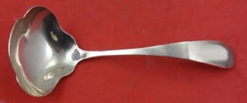 Schofield Old English Sterling Silver Gravy Ladle Lobed 6.5 Vintage: Schofield Old English Sterling Silver Gravy Ladle Lobed 6.5 Vintage This vintage gravy ladle features a classic Old English pattern by Schofield, crafted from high-quality sterling silver. The ladle m