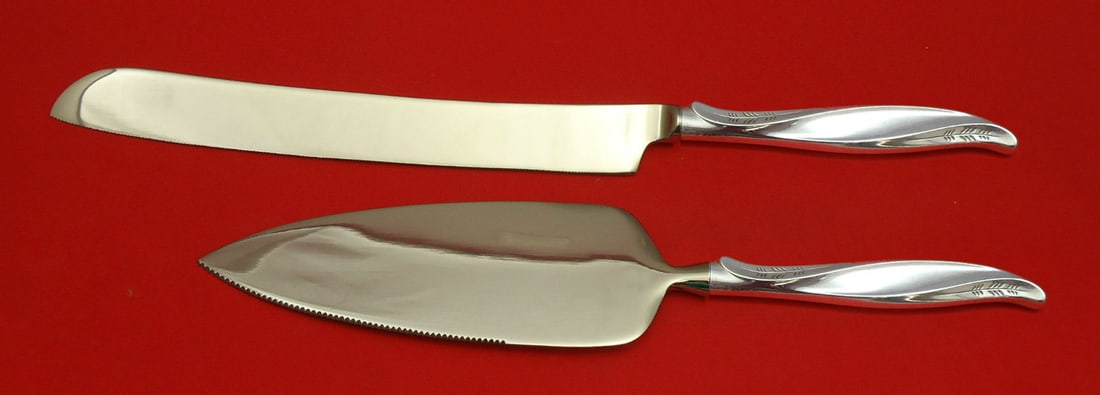 2pc Wedding Cake Knife and Server Set International Pine Spray Sterling: 2pc Wedding Cake Knife and Server Set International Pine Spray Sterling Custom-made Pine Spray wedding cake set by International Silver, featuring a hollow-handle sterling silver design with stainless