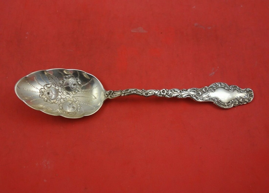 Durgin Watteau Sterling Silver Berry Spoon with Roses 8 1/4 Inch: Durgin Watteau Sterling Silver Berry Spoon with Roses 8 1/4 Inch This exquisite serving spoon is a stunning example of the Watteau pattern by Durgin, crafted from high-quality sterling silver. Measuri